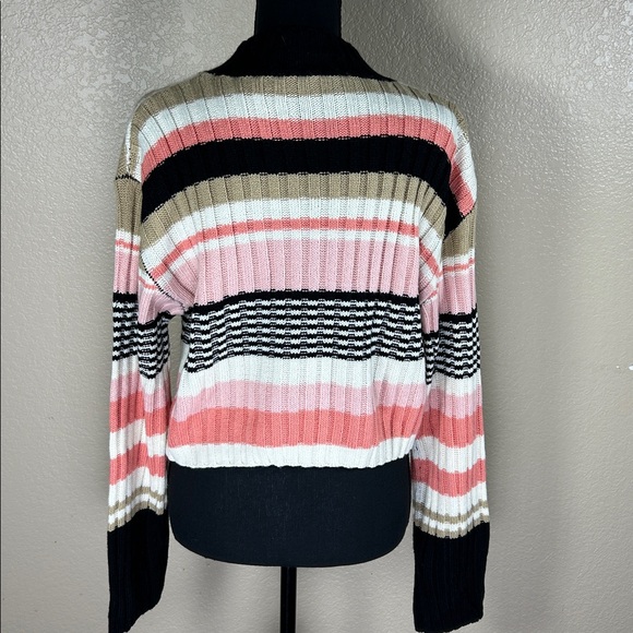 Chic Striped Cropped Knit Sweater | Cozy Ribbed Mock Neck - Picture 2 of 2